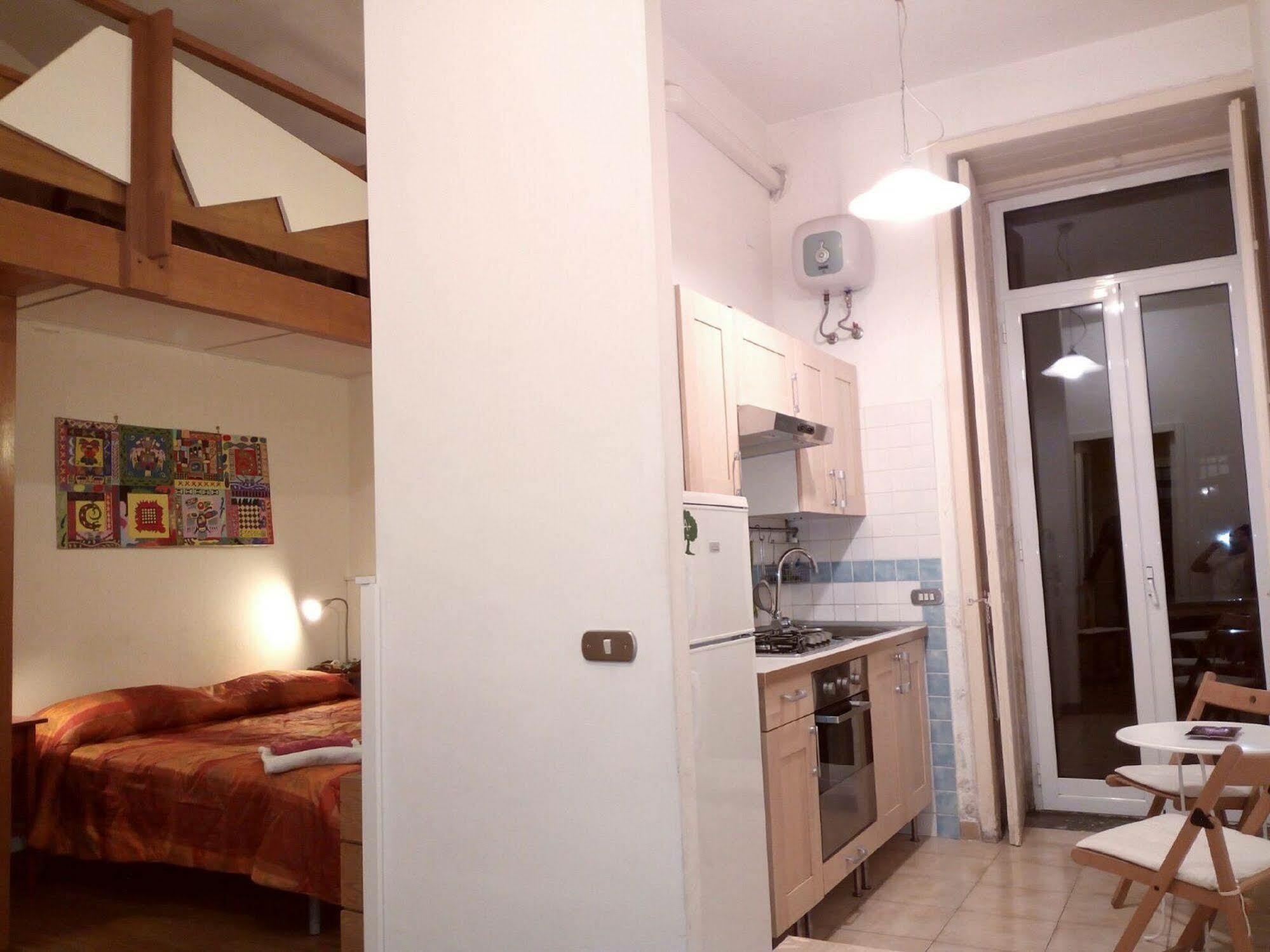 B&B Amedeo Napels Buitenkant foto